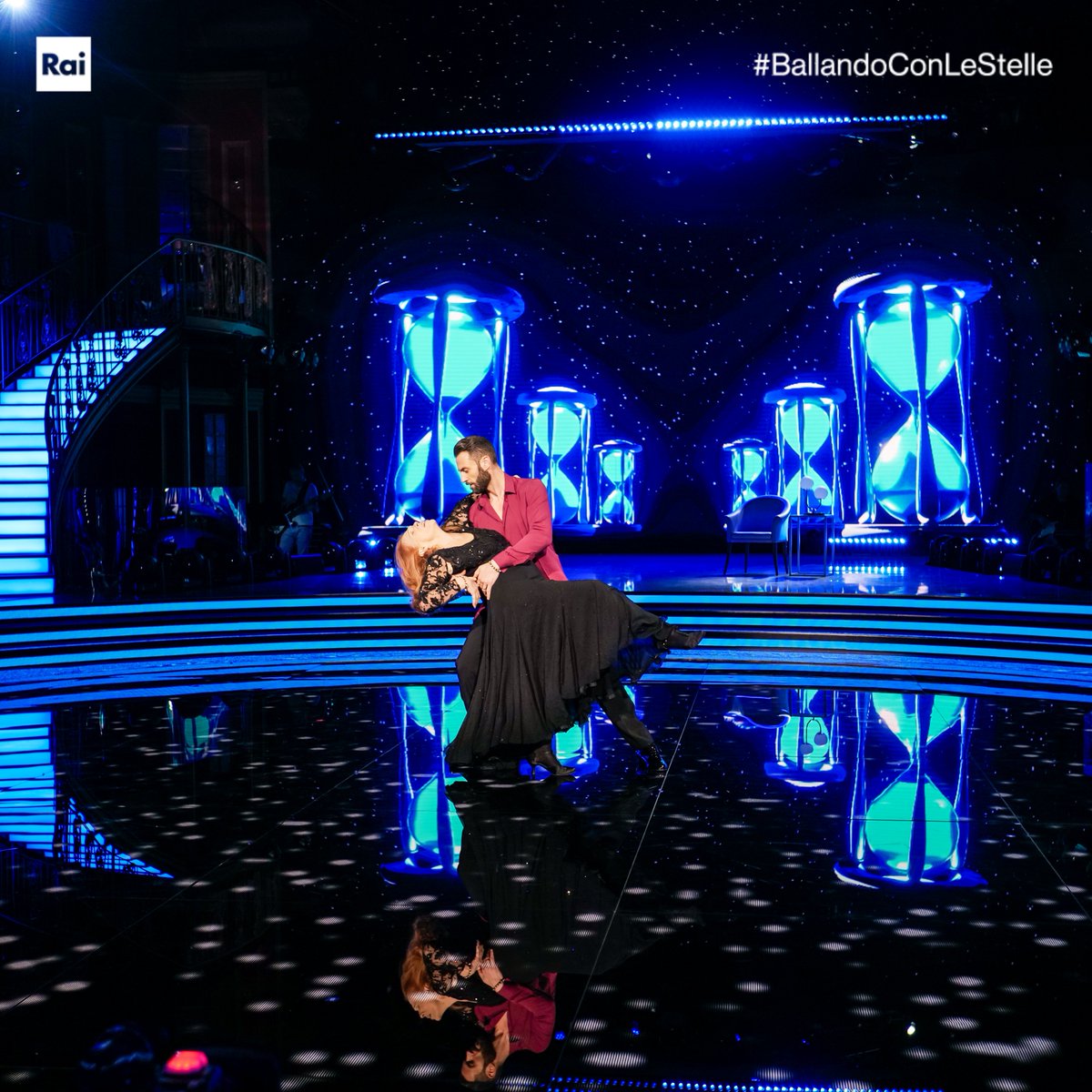 Ballando_Rai's tweet photo. Che grinta @fabrizivaleria con @salseros8569🤩
#BallandoConLeStelle https://t.co/1vJnb6BmZQ