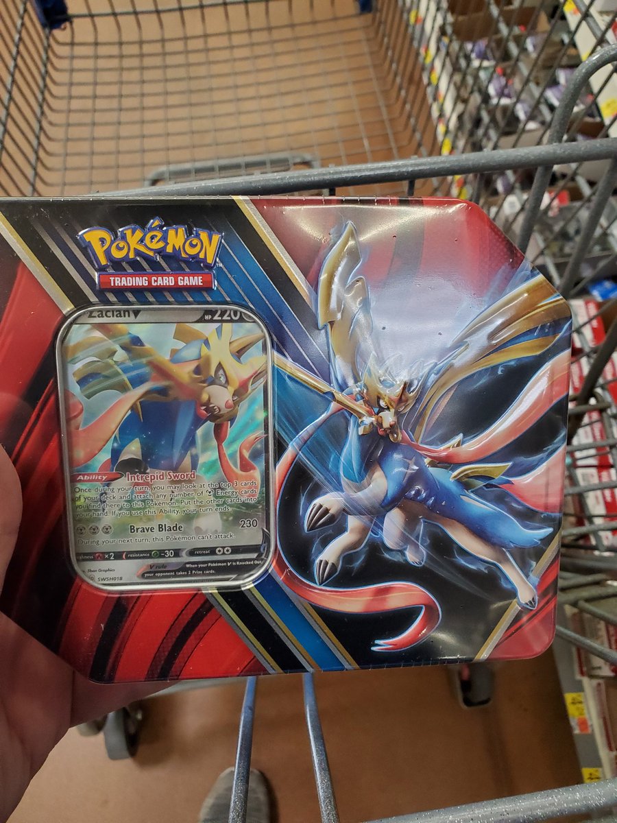 GeekAntiqueTCG's tweet photo. Interesting find in Walmart today while buying more Christmas lights (yes our decor is already going up LOL 🎄🎅)! 

Heeeeelllllooooooo Evolutions pack!

#pokemon #pokemoncards #pokemontcg #pokemonfind #pokemoncollectors #pokemonfamily https://t.co/04vZ3orNVC