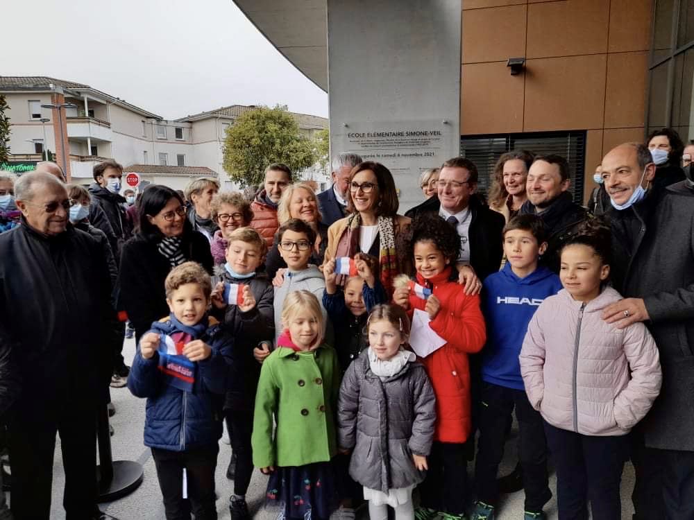 lcasalis's tweet photo. #inauguration #ecole #SimoneVeil #colomiers #marots-enjacca #mairedecolomiers #karinetravalmichelet #adjointeeducation #elus #services #laïcité #république #fierté #partenaires #departement #hautegaronne #éducationnationale #caf #enseignants #enfants #alae https://t.co/yMDYCOWWXu