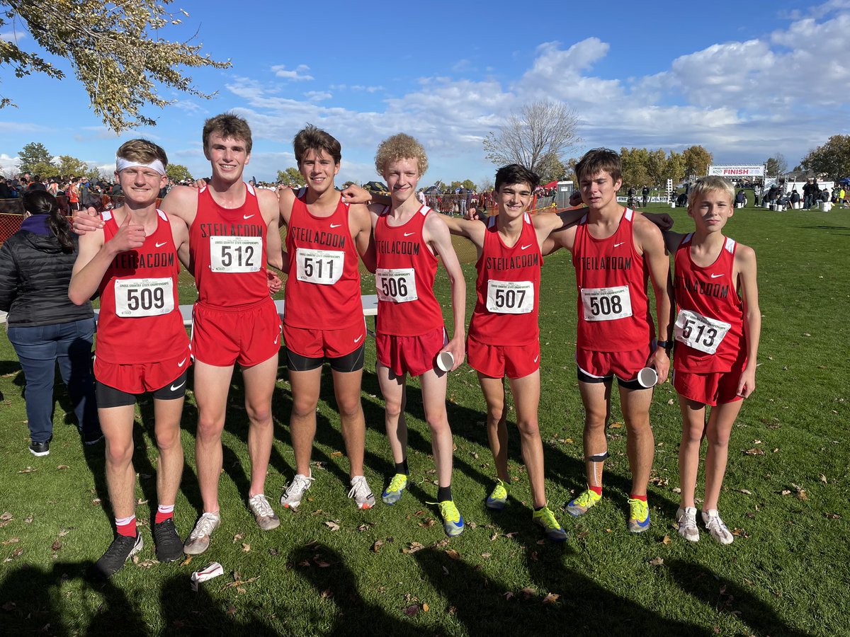 Steillysports's tweet photo. Steilly Boys XC finishes 12th in state! Way to go boys! ❤️💛 https://t.co/GAq8j3AGaf
