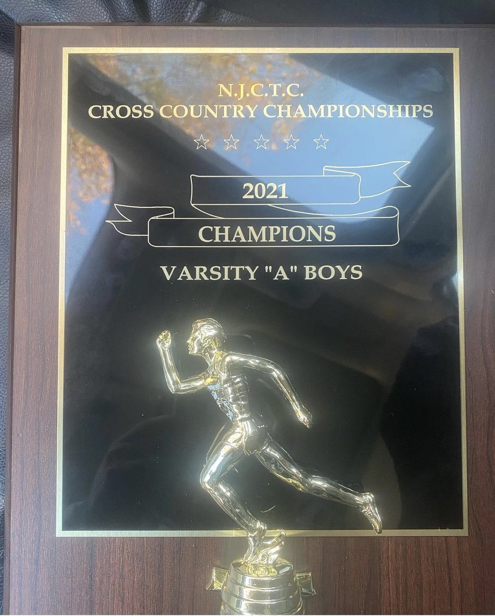 SPPAthletics's tweet photo. Congratulations to the @SPP_XCTF Marauders as they win the Catholic School Championships for the first time in school history! https://t.co/ccEz15xQzE