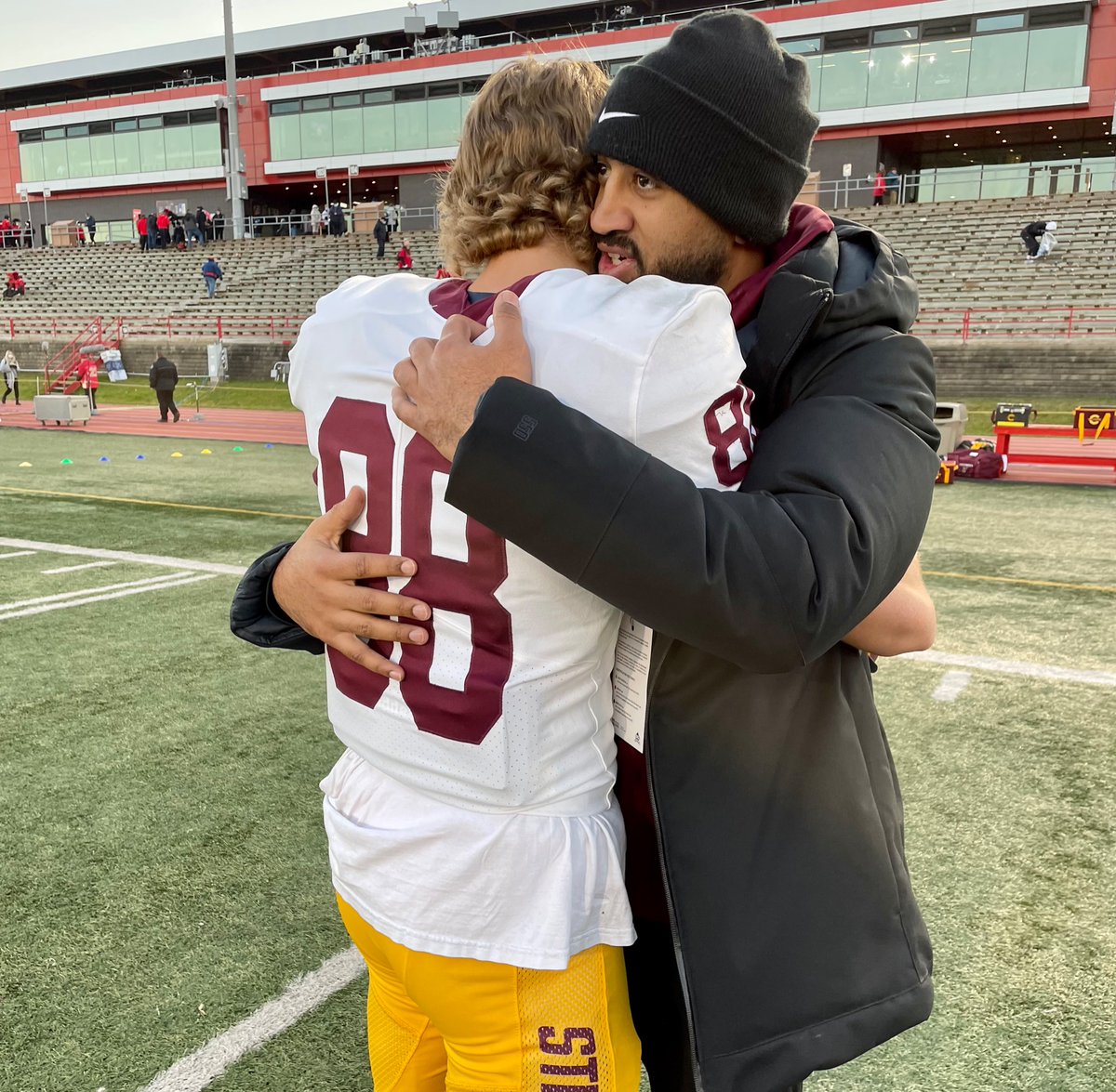 Concordia_FB's tweet photo. Thanks to our seniors who gave their all and played their hearts out for the Maroon and Gold. 

#CUfootball #CUforever https://t.co/tf6oS1Uoil