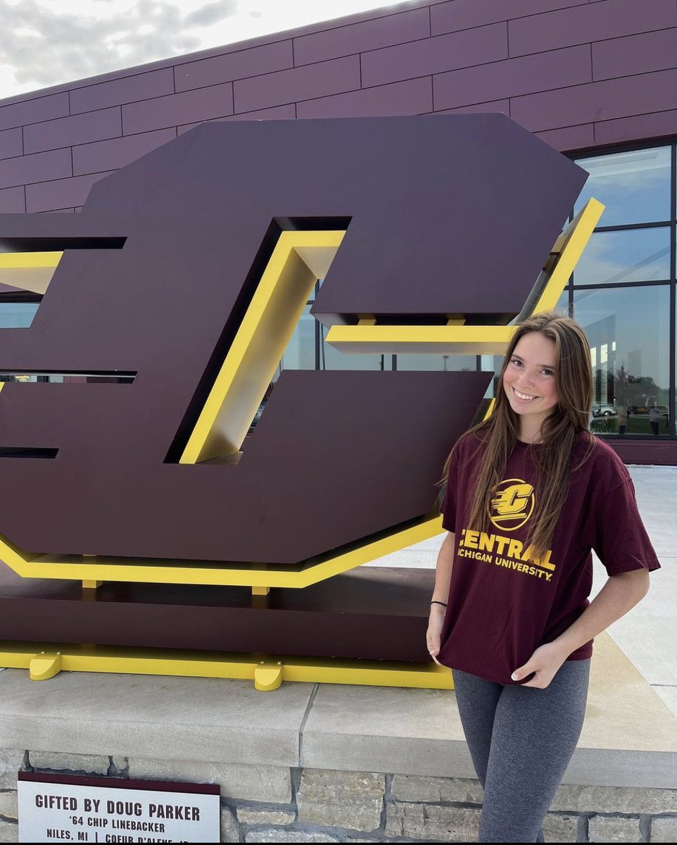 CircleCityLax's tweet photo. Congratulations to 2022 Titanium Hollis Rang on her commitment to @CMU_Lacrosse! #FireUpChips https://t.co/xANfvHyHcv