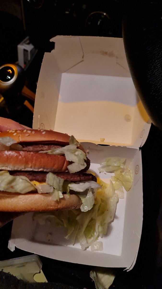 BenBlademan's tweet photo. @McDonalds paid for a double bigmac and only get a normal bigmac. What's that about? Only realised when I drove home. Sort it out https://t.co/gy1GH0h0x2
