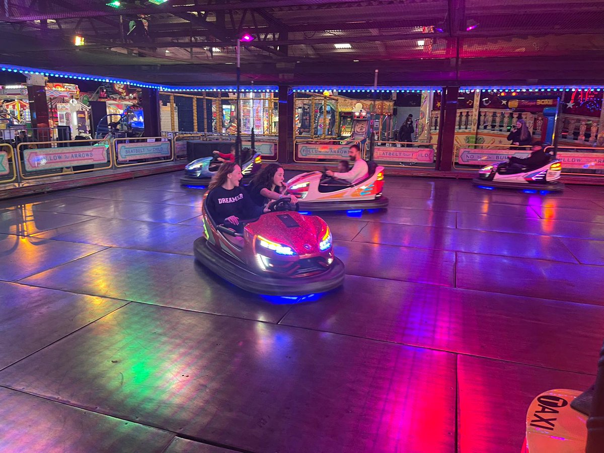stevanhogg's tweet photo. Pleasureland In Arbroath #Pleasureland #Dodgems #Waltzers https://t.co/GD8YTT2ZtA