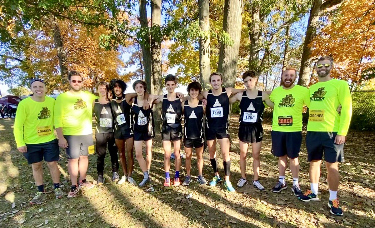 The varsity boys finished 17th at State today. Congrats to all on a great season!
Results: live.finishtiming.com/meets/439016/e…