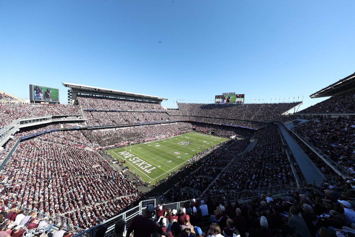 12thmanPR's tweet photo. Today's announced attendance is 109,835. It marks the second largest crowd in Aggie history. #GigEm https://t.co/AjII3tI5cJ