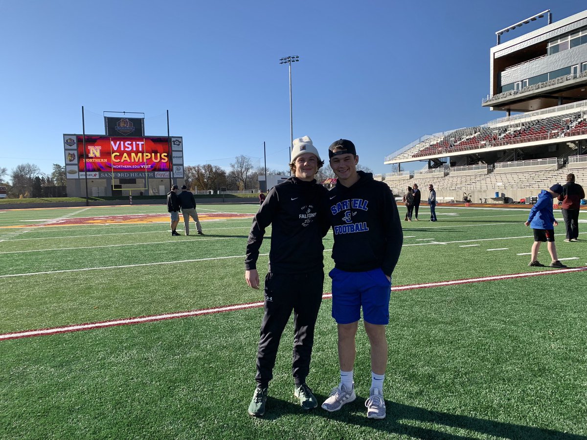 Thank you <a href="/IsaacFruechte14/">Isaac Fruechte</a> and <a href="/NSUWolves_FB/">Northern State Football🐺 🏈</a> for the game day invite! It was a great day to watch the Wolves compete in Aberdeen!