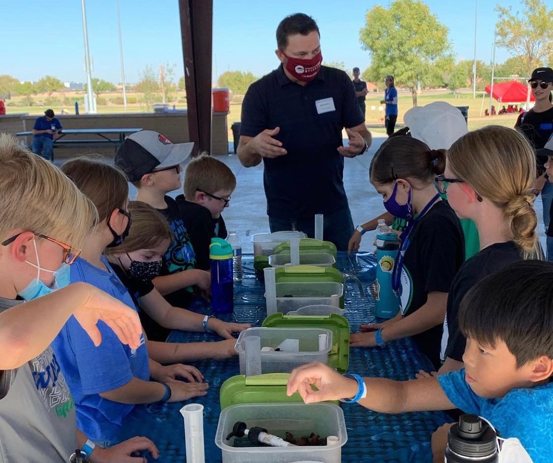 GiftedWeinberg's tweet image. What do water, magic, music, popsicles and parties have to do with each other? Post 1/2. They’re all a part of Friday at WGA! @WGA4th had a blast at the @projectwet and @cityofchandler Water Festival..,