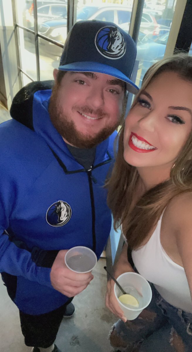 AlleyDalley's tweet photo. Hey Stars Twitter…. #MarriedLife 
#texashockey @DallasStars @tweetgrubes https://t.co/s3PESKzHTO