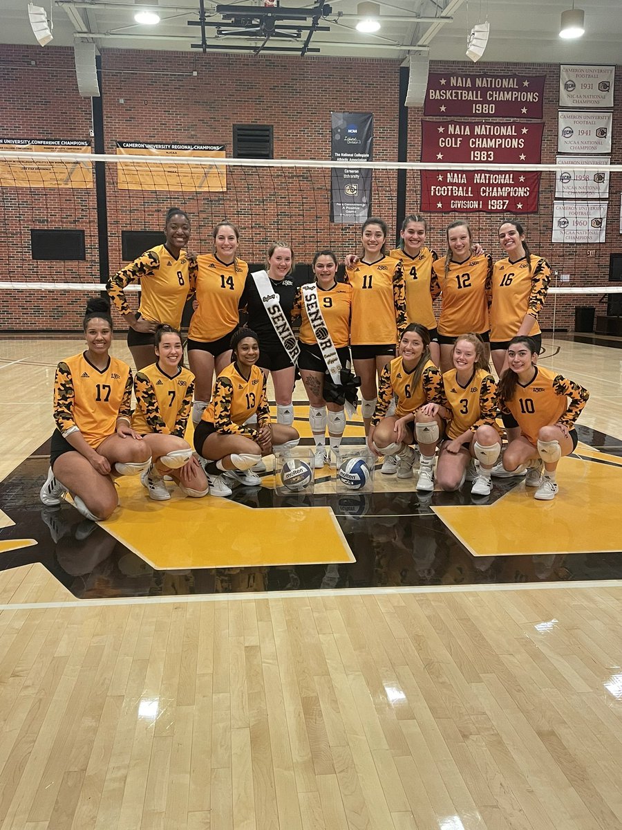 cuaggiesvb's tweet photo. Thank you #2 &amp; #9! 

Thank you guys for the hard work you’ve put to this program and we wish nothing but continued success as you move forward from this chapter! ⛏💛

#CUvb #BackTheAxe⛏ https://t.co/D6g6EJRcLt