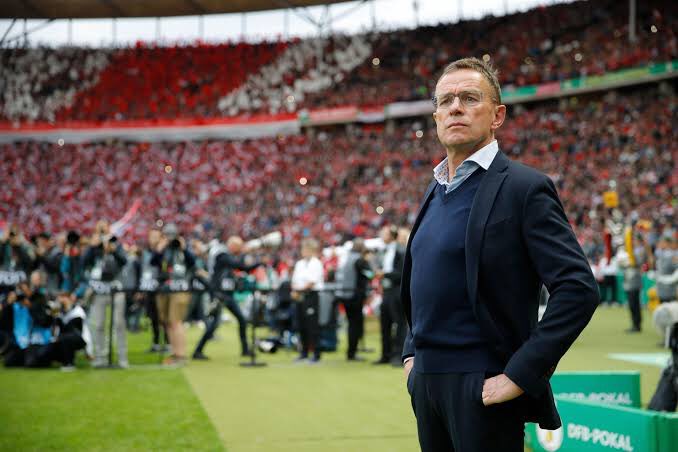 utdfocusid's tweet photo. Ralf Ragnick masih tertarik untuk melatih Manchester United.
-
📰: [@cfbayern] https://t.co/1dfMHSFLlp