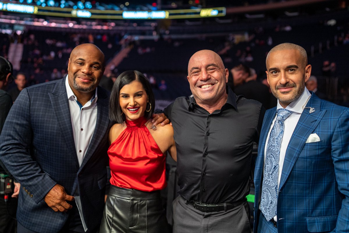 ufc's tweet image. The gang's all here in The Garden 🔥

[ #UFC268 | TONIGHT | Live on ESPN+ PPV: ufc.ac/3vJ0Wx7 ]