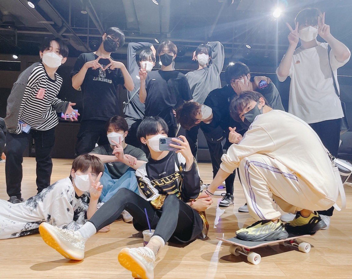 asahivynl's tweet photo. [DAY 4] rt this and drop yours!

I vote for #MAMAVOTE #treasure https://t.co/HZV5YLY5tl