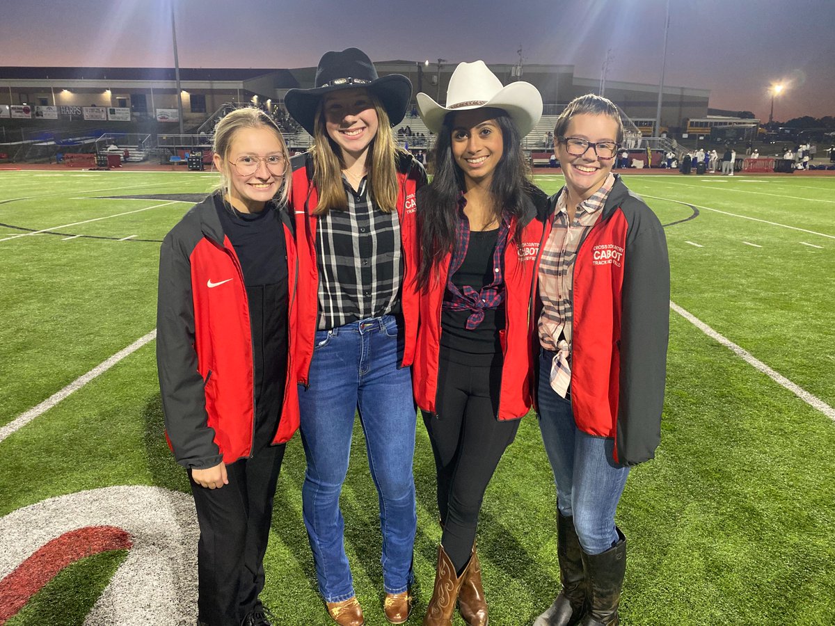CabotTrack_XC's tweet photo. Senior Night is a special time to honor our Seniors. Great year by our seniors! #compete @CabotAthDept #Conferencechamps #Conferencerunnerup https://t.co/6sAdPQF5G5
