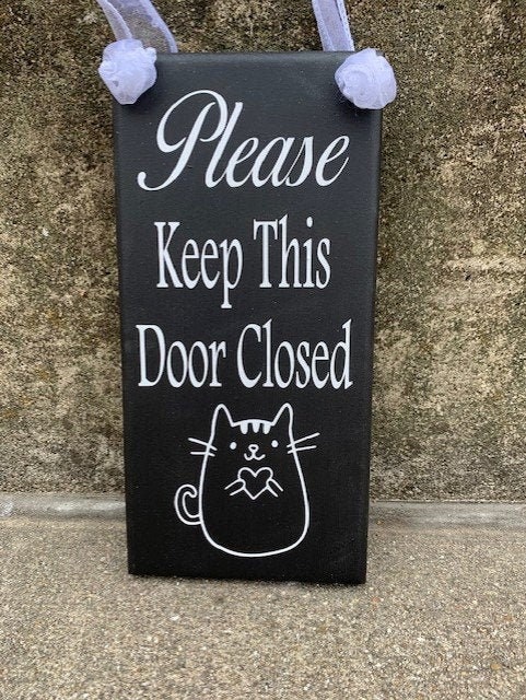 heartfeltgiver's tweet image. Thanks for the kind words! ★★★★★ "This is just what I wanted/needed. Well made and looks good." 

etsy.me/3woIGd1 

#indoorcat #catsign #cat #woodsign #catlovergift #giftforcatowner #keepclosed #doorsign