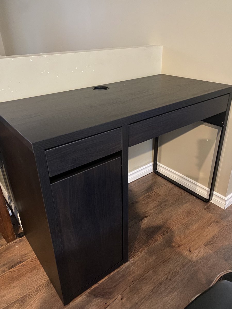 kaiterest's tweet photo. Victory. ๐ฅด
I will now take any gold stars or small parades in my honor.
Bonus - Teenager is thrilled to have her own workspace.
#momwin #ikeabuild #imtired https://t.co/TZZ60AqnXf