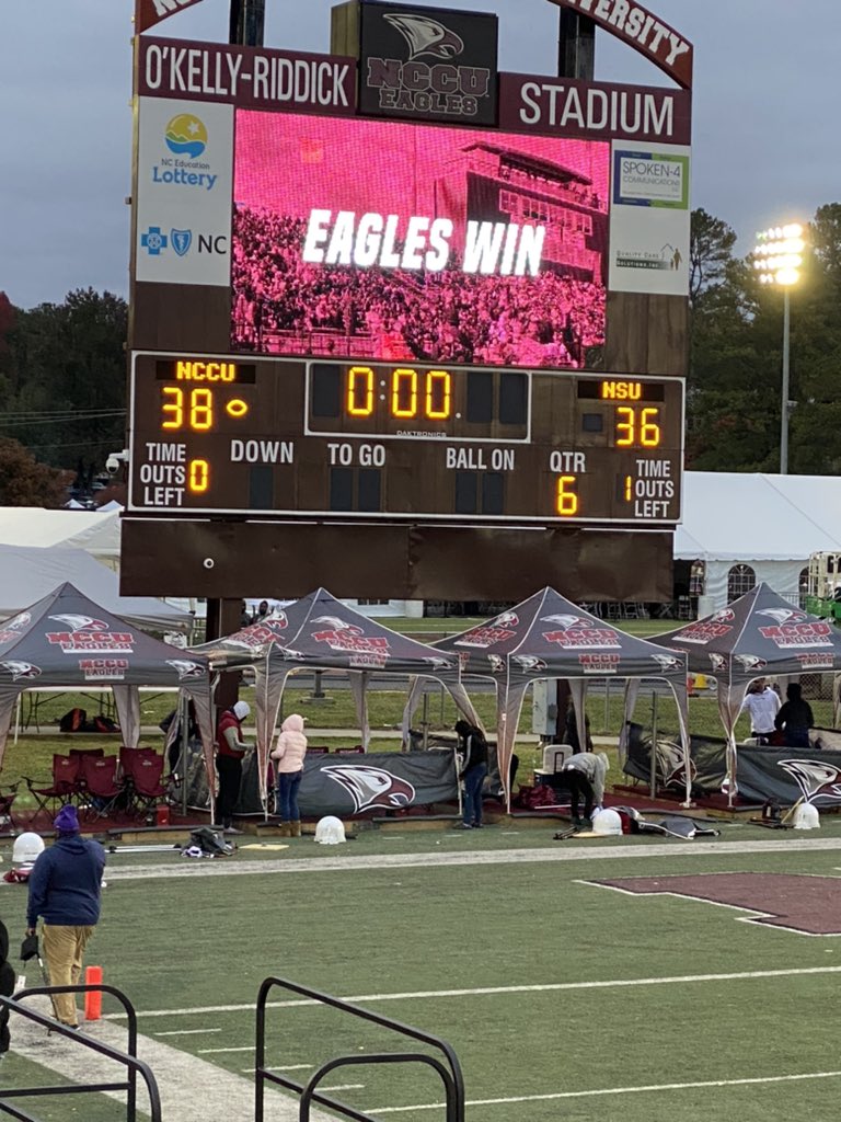Bobby_JR_'s tweet photo. Norfolk State was coming to crash WHO homecoming? 🤔 https://t.co/GiHMZxrCZj