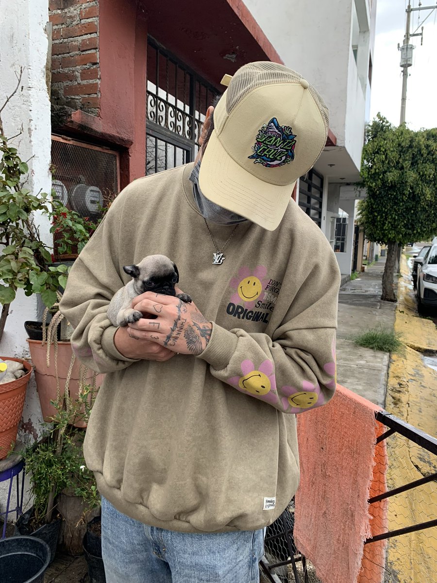 OneCoinOutfit's tweet image. sudadera de flores de puvlo
página de pullandbear: pullandbear.com/mx/sudadera-sm…