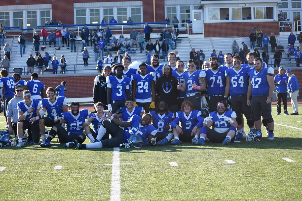 FB| Congratulations to all of our Blueboys football Seniors!! Thank you for your dedication to the football program and good luck in your future endeavors. #GoBlueboys #ICAthletics