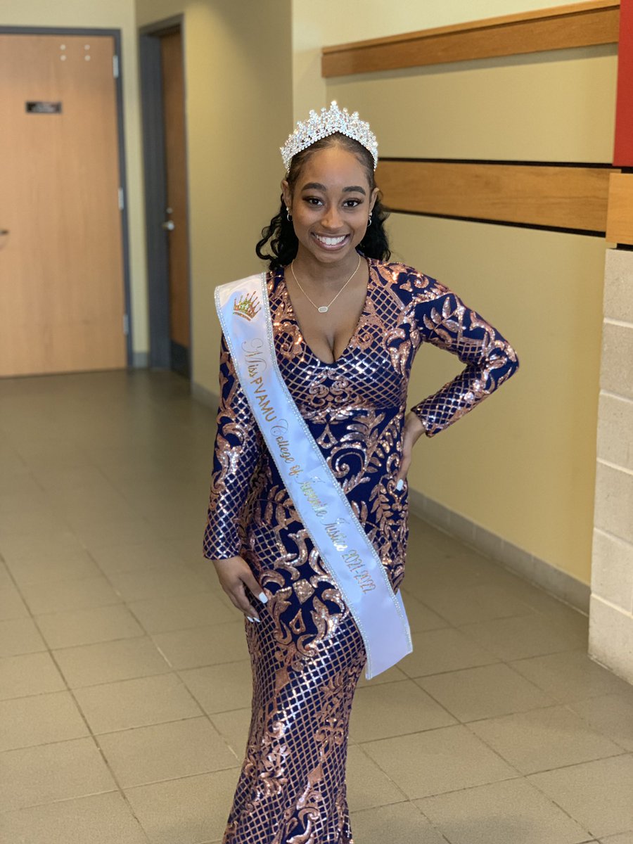 playermadeink's tweet photo. So very proud of baby girl @25asparks  Miss PVAMU College of Juvenile Justice!! @PVAMURoyalCourt @PVAMU https://t.co/cdIvDRmvzD
