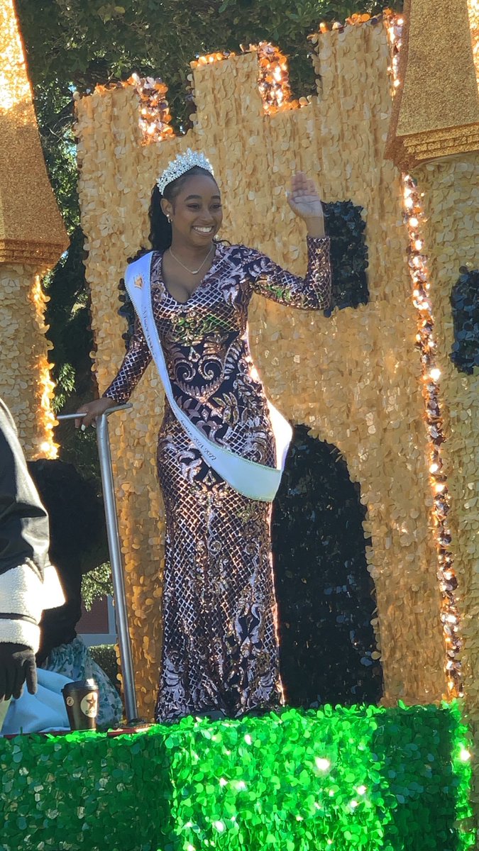 playermadeink's tweet photo. So very proud of baby girl @25asparks  Miss PVAMU College of Juvenile Justice!! @PVAMURoyalCourt @PVAMU https://t.co/cdIvDRmvzD