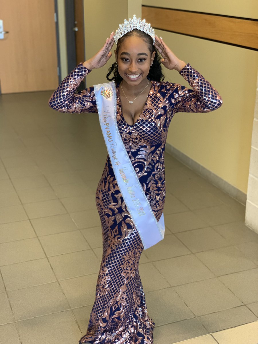 playermadeink's tweet photo. So very proud of baby girl @25asparks  Miss PVAMU College of Juvenile Justice!! @PVAMURoyalCourt @PVAMU https://t.co/cdIvDRmvzD