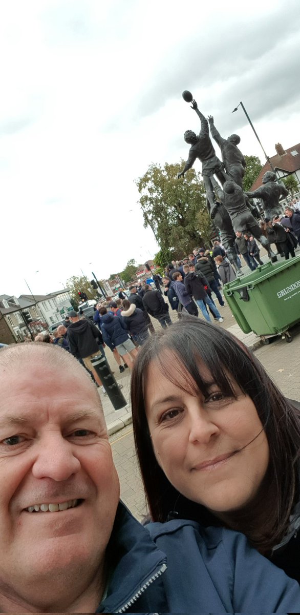 sapsford56's tweet photo. #welcomebackfans Come on England https://t.co/kYvIrqHCMu