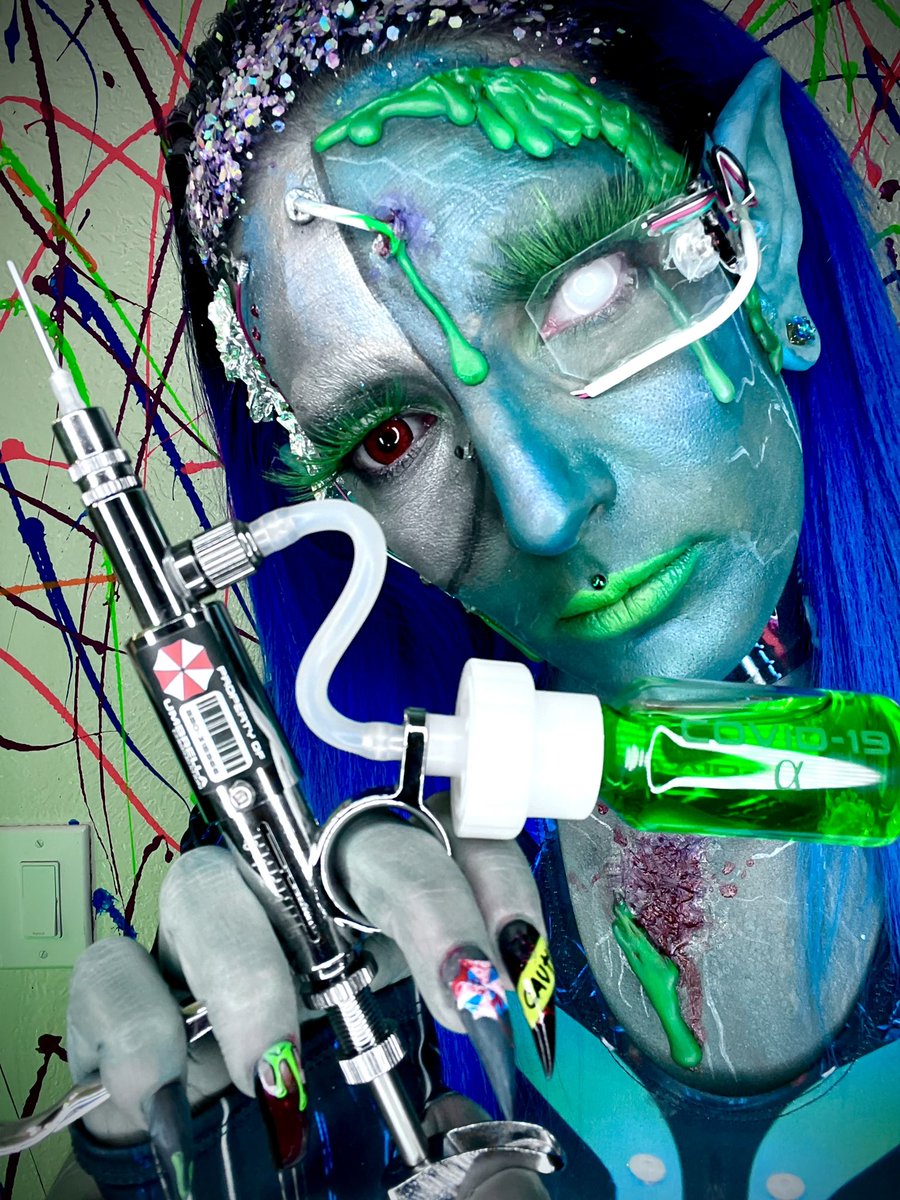 Hausofblu's tweet photo. T R A N S H U M A N I S M 💀💉🩸🦠🧪👽 #Halloween #Makeup #SPFX #SFX #Vaccine #FuckCensorship https://t.co/66gKreBBdQ