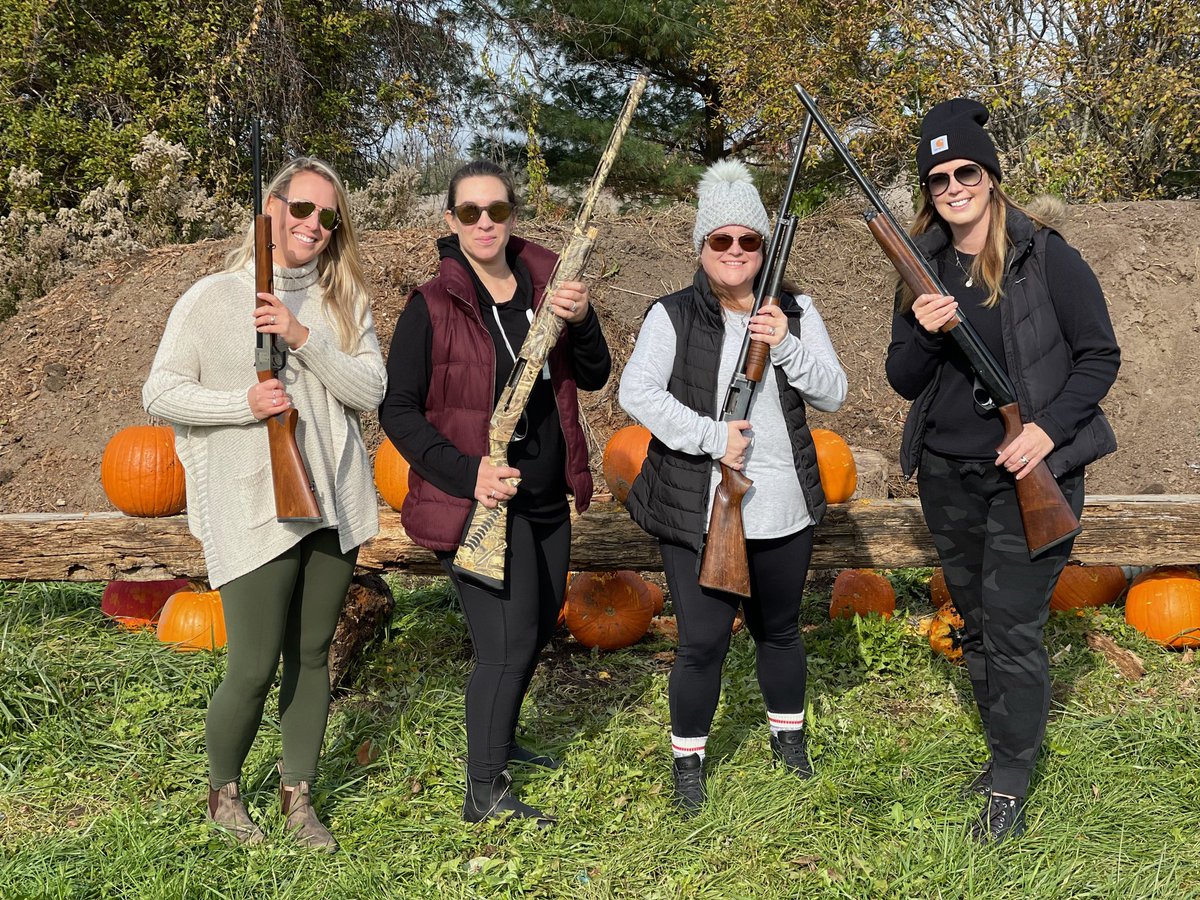 ElmhirstsResort's tweet photo. Shootin’ Hollerin’ &amp; Axe-throwin’ - 
All in a day at Elmhirst’s Resort #WildWomenWeekend continues… #ElmhirstPlay #ontariotravel #adventuretime #thekawarthas https://t.co/BBHbaUP0bD