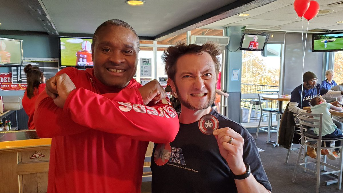 smares1's tweet photo. A #Husker &amp; a #Wolverine (not Michigan!). Great to hang out with #Blackshirt Tyrone Byrd today while in my @cap_for_kids volunteer cosplay #GoHuskers #GoBigRed #FightCancer #CosplayforaCause #Marvel #xmen https://t.co/TebneBeWQ7