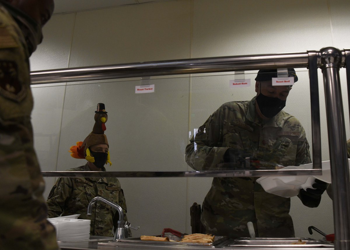 144thFW's tweet photo. Thank you #TeamFresno and #144thFW for all that you do! ππ¦
The 144th FW Base leadership team serves a Thanksgiving holiday meal to base personnel during drill weekend Nov. 6 at the Fresno ANG Base in CA.
#drillweekend #goGuard #join144 #grateful #thankyou https://t.co/OMBV95M4Of