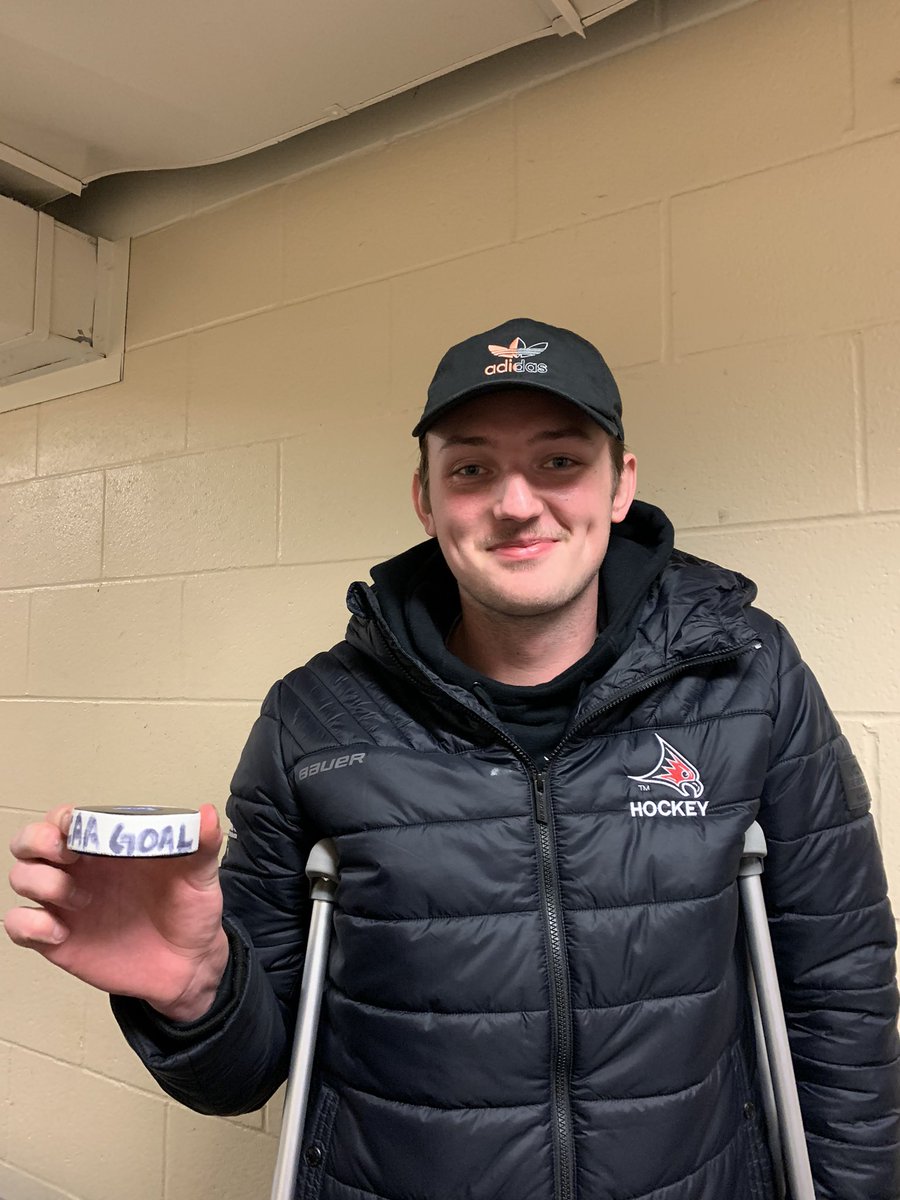 UWRFMensHockey's tweet photo. #FalconFirsts! Congrats to Alex Davis, Noah Ganske, and Josh Martin on scoring their first NCAA goals!

@NoahGanske 
@Josh_Martin05 

#FalconsFlyTogether #FFT https://t.co/LT4Ud3N44i