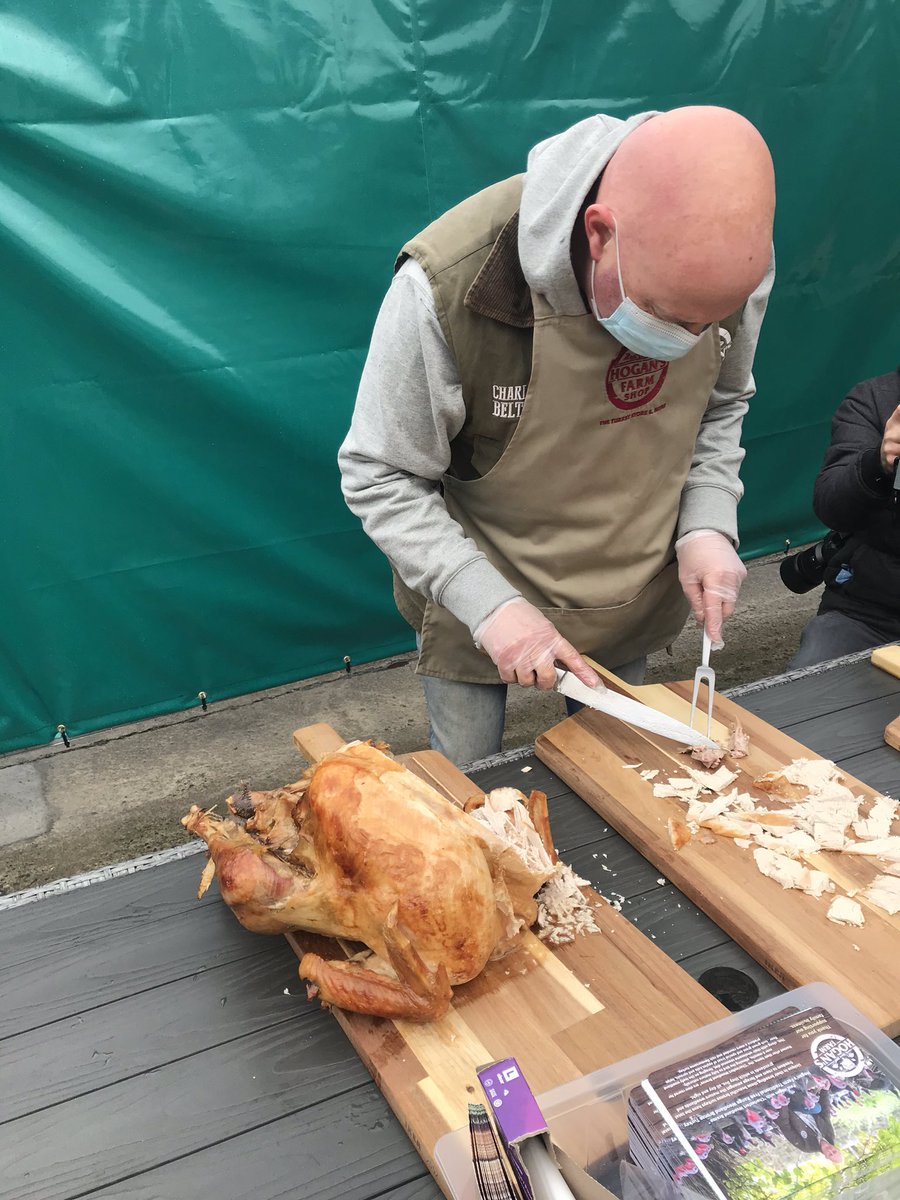 CaoimheDelany's tweet photo. These 2 little chicks loved the Turkey walk at @Hogans_Farm @HinterlandKells today as part of #Samhain2021 https://t.co/6sIBC61wlP