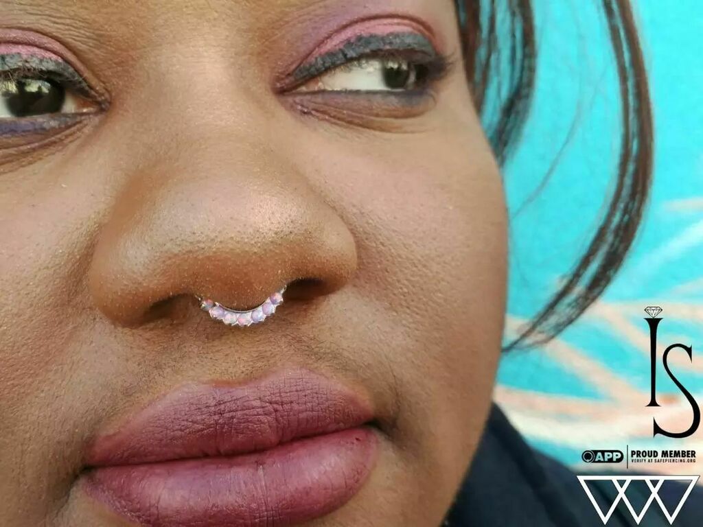 ipricku's tweet photo. I had the pleasure of upgrading this septum piercing I performed to a beautiful titanium clicker featuring light lavender opal settings from @industrialstrength. If you're interested in scheduling an appointment send an SMS to 347-770-7653. 

#ipricku #statenisland #nyc #app… https://t.co/8Bva5URlY8