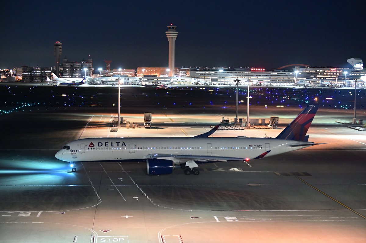 JALDESKY's tweet photo. The DELTA Spiritでした。
#N502DN
#羽田空港 https://t.co/f6mxfqi86O