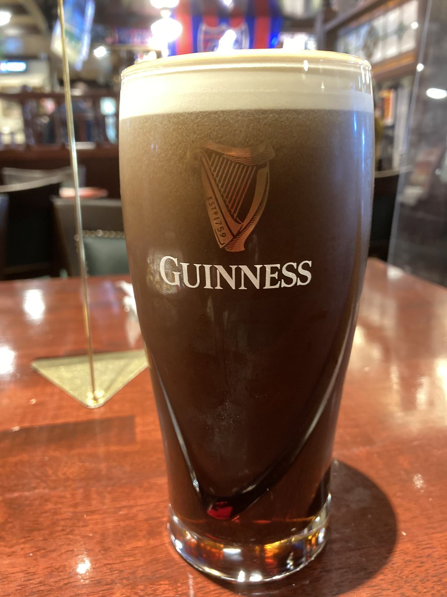 toma1001's tweet image. 急遽HUBへw
この待ってる時間が好きです
読書しながら待つよ♪

#ギネス
#ワンパイント
#1pint
#HUB
#82