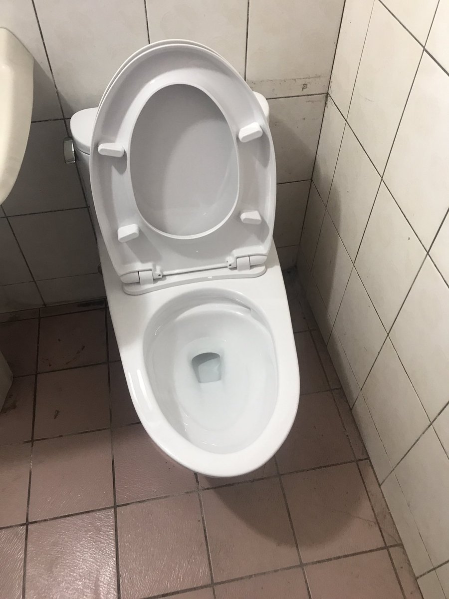 JiH6wkI4zLHTq8Q's tweet image. 我貼這個作品會很奇怪嗎🤔🤔