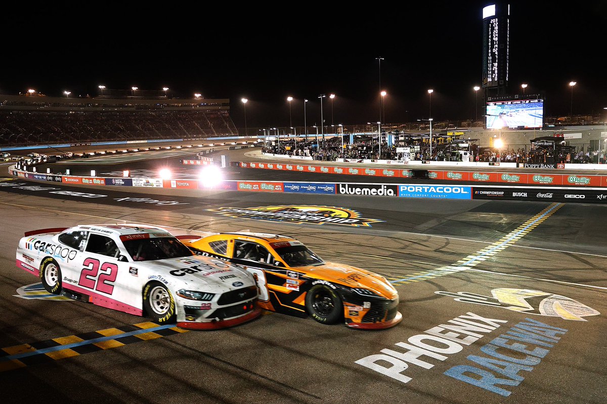 JoeGibbsRacing's tweet photo. Wow… Just Wow 🤩 

#Championship4 https://t.co/2gP0f2Pqla