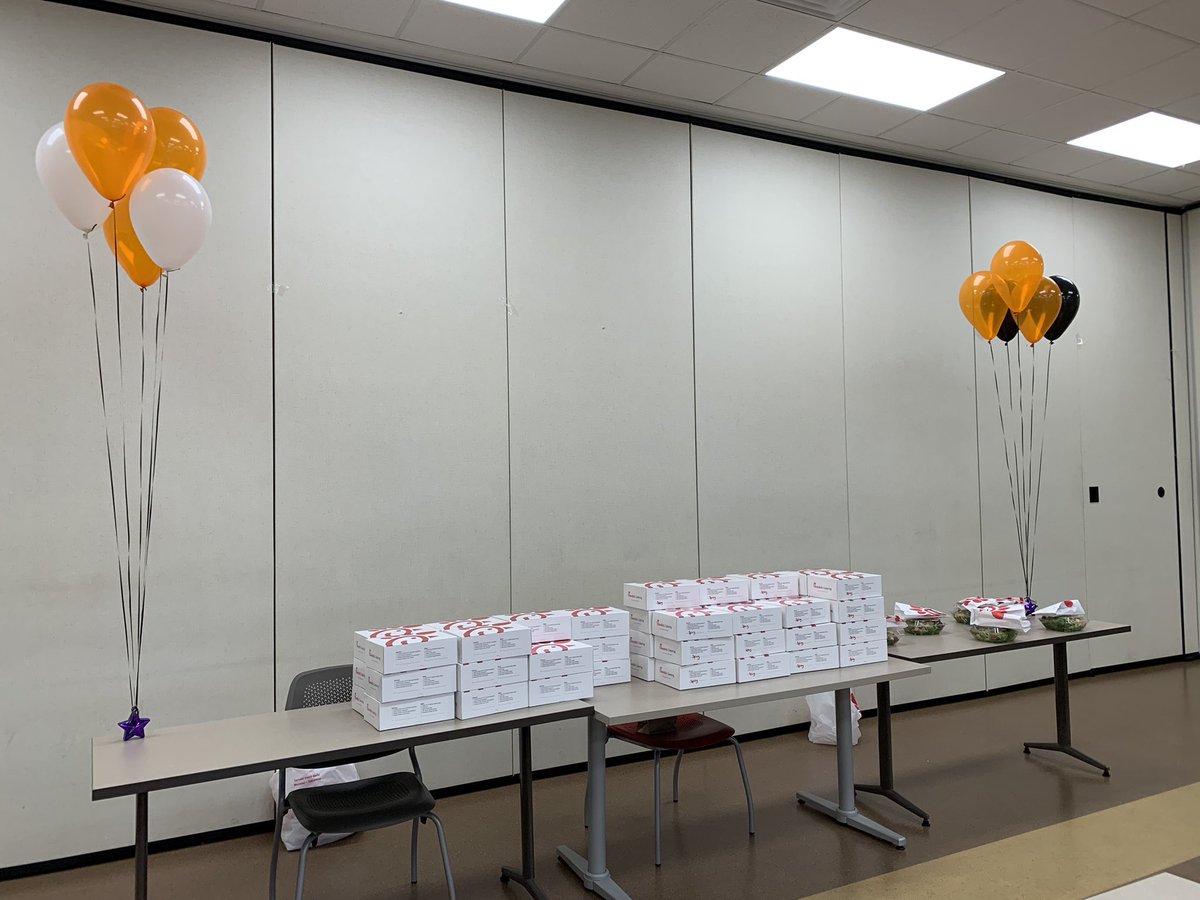 5752APM's tweet photo. #Safe@Home5752 celebrating 120 days safe with some Chick-Fil-A. Great job and keep up the safe work https://t.co/xZosomZxJP