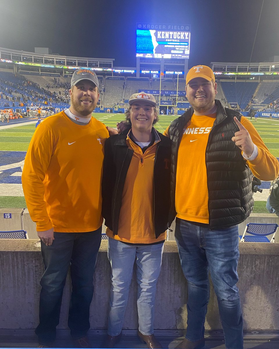 ClayKeaton65's tweet photo. Undefeated in little brothers town. https://t.co/rkkoagpL17