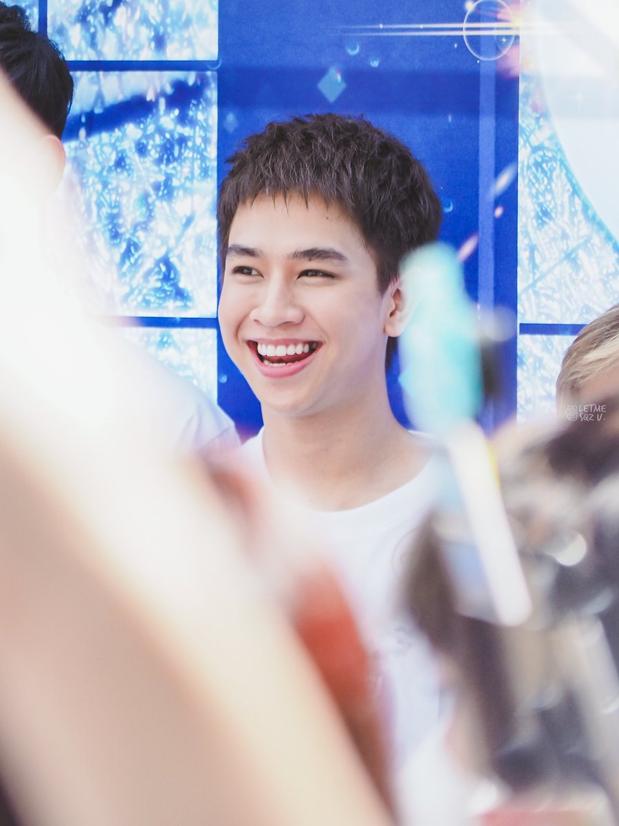 LetmeSqzU's tweet photo. Bright as Sunshine like always ☀️
#เจ้าแก้มก้อน 
#fluke_natouch
#บวงสรวงLoveAt9 https://t.co/LkULagBuQn