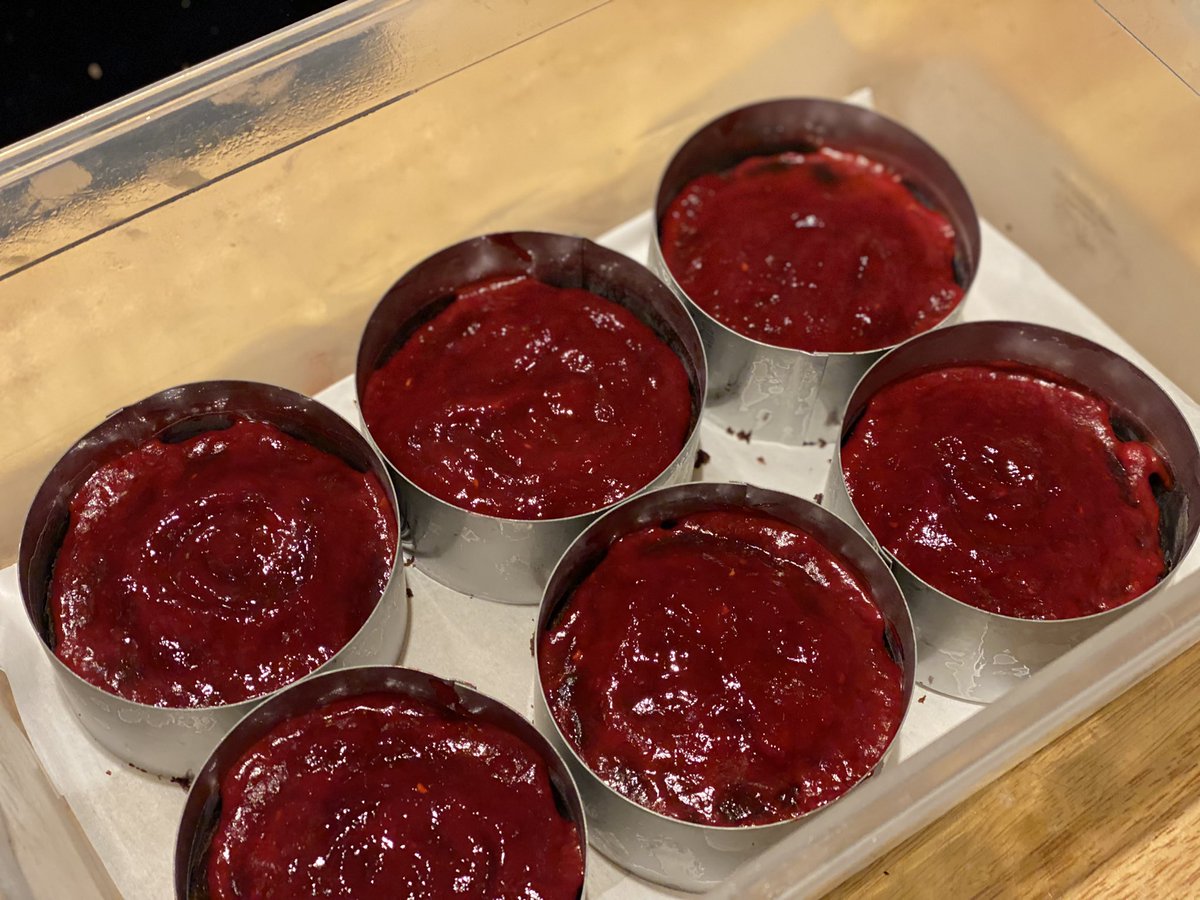 the_money_pit's tweet photo. Raspberry chocolate mousse cakes with a chocolate mirror glaze. https://t.co/O0ZeppmQJR