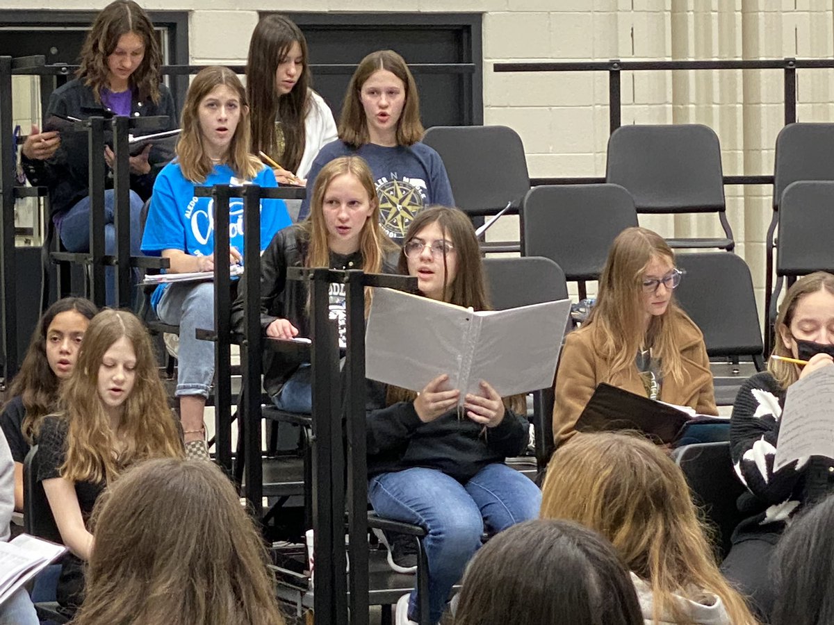 steamgddschoir's tweet photo. What a wonderful Region Choir Concert! Congratulations to our students who participated. Thank you for all of your hard work.
#steamrealmchoirs #steamlearns #realmrocks #burlesonisdfinearts #itstartsinthearts https://t.co/LuvBTguXZF
