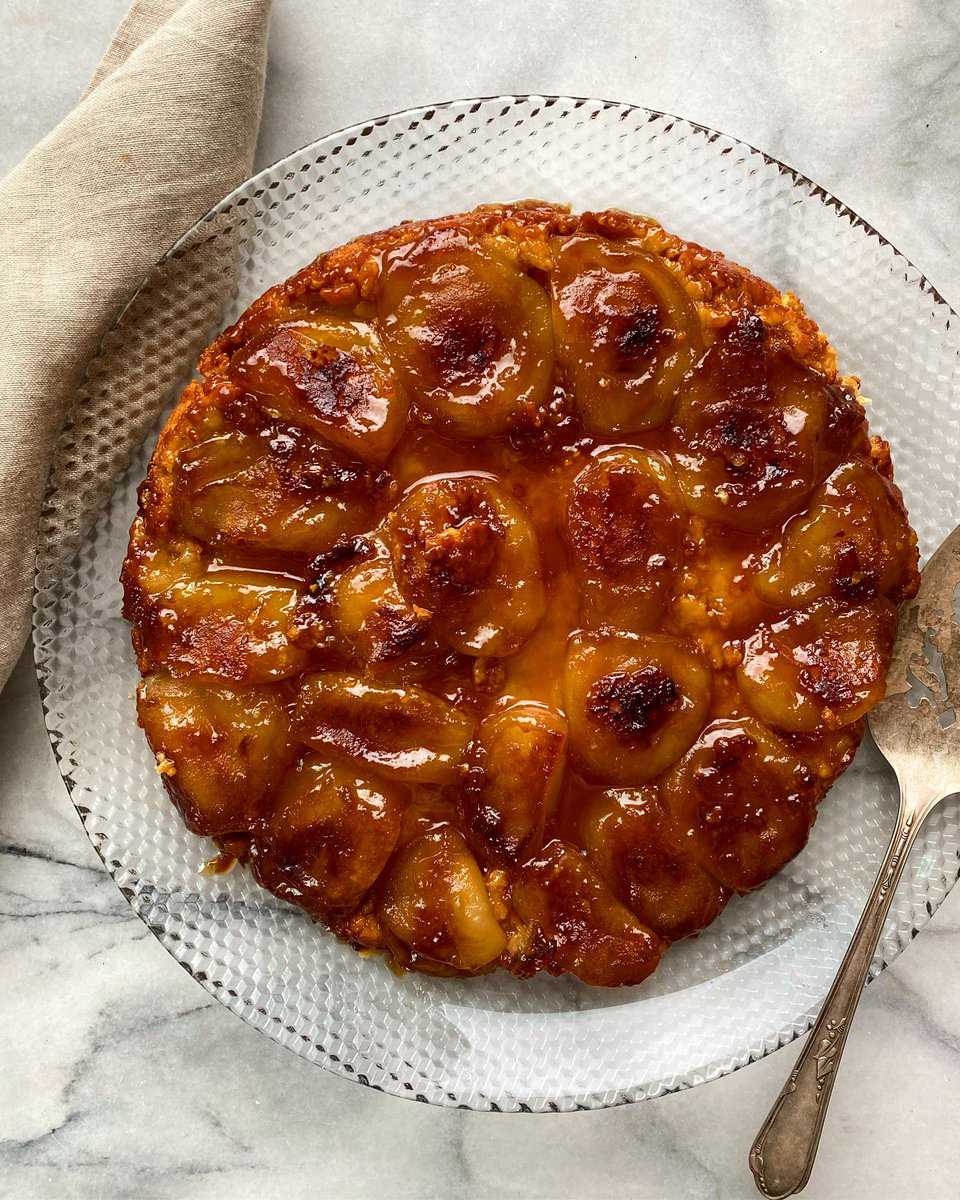 TasteFood's tweet photo. First tarte tatin of the season! https://t.co/SpkdIZ8kKr