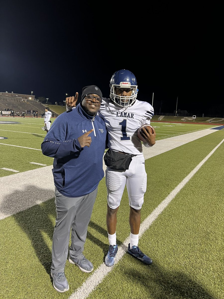 wesleysmmns's tweet photo. @certifieddyll my boy you know I can’t go without talking about your crazy self. Dyl has been one of my favorite players to have the pleasure to coach. He is the type of player that you can’t stay mad at because he going to do something that will make you laugh 😂. My boy you are https://t.co/Y5oPnc94pM