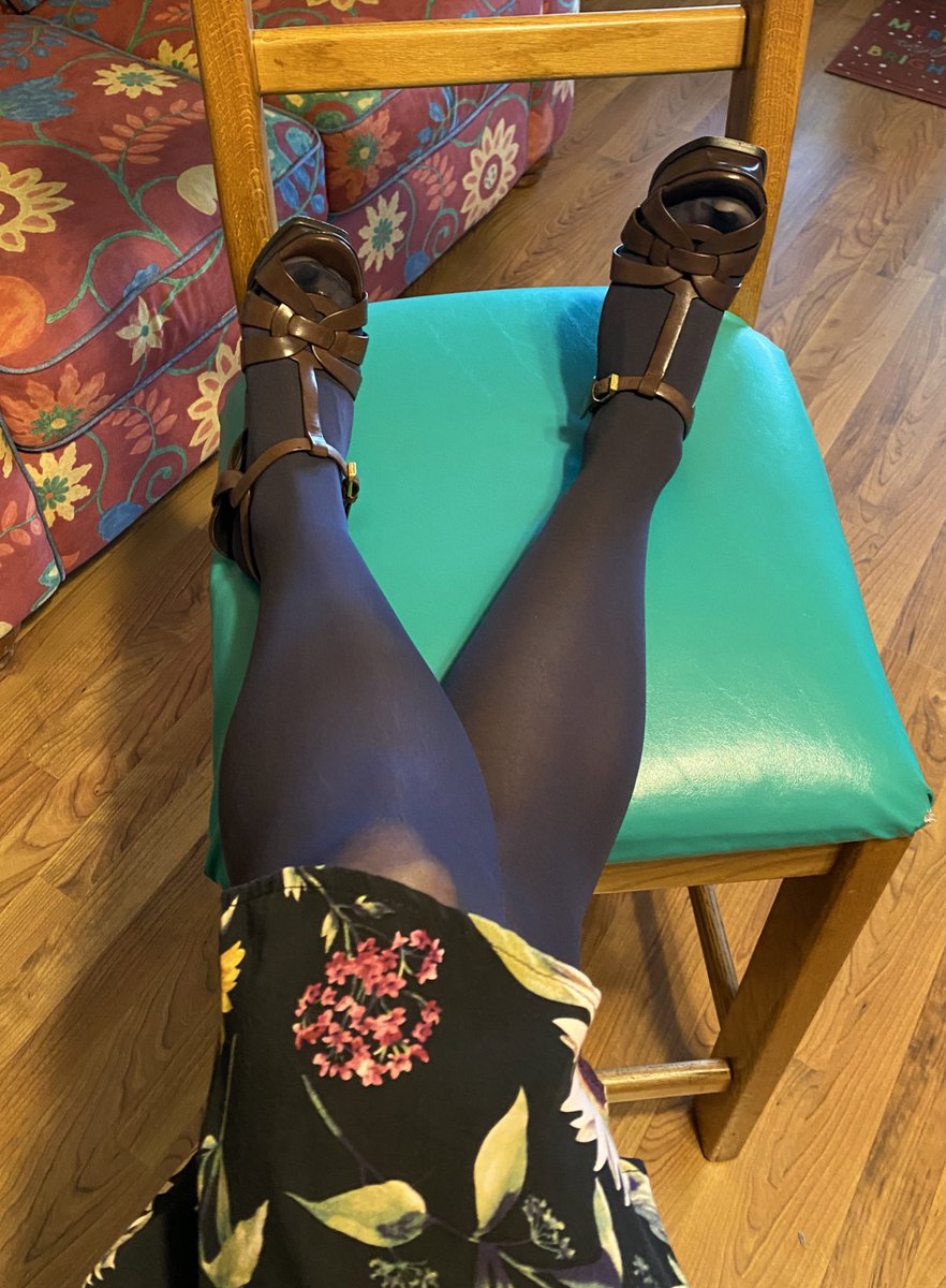 JeniML93's tweet photo. #ootd #OotdStyle @YSL #tights #dress #legs #heels #shoes #stilettos #calves #fashion #style https://t.co/zAHJ8lRArP