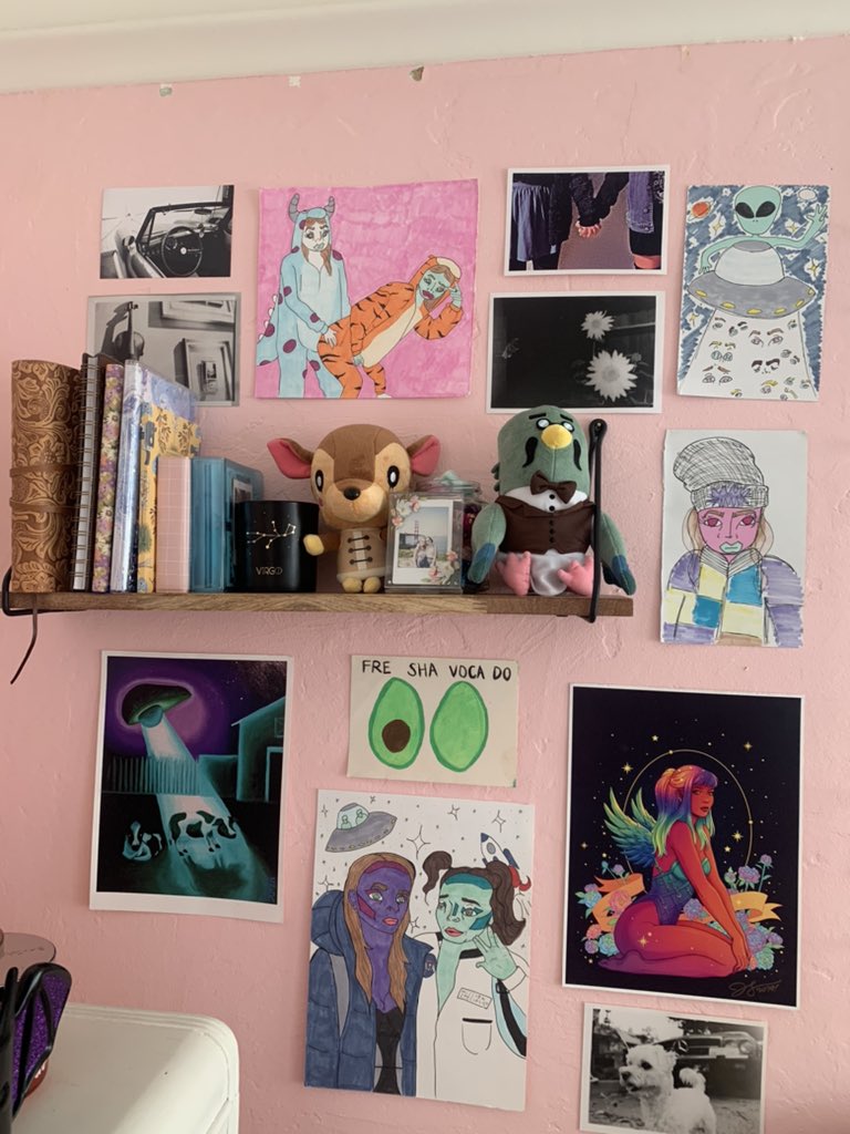 AcnhReilly's tweet photo. Brewster looks so cute on my shelf I’m obsessed https://t.co/TGreBPvceM