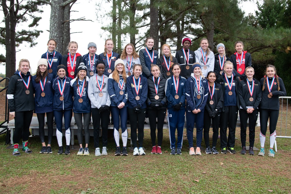 WU_Bulldogs's tweet image. The @Wingate_XCTF Women are onto the National Championships after a runner-up finish at the NCAA Southeast Regionals!!

Lara Orrock won the individual title!

4 top-12 finishers &amp;amp; 5 All-Region honorees for the Bulldogs!

#OneDog