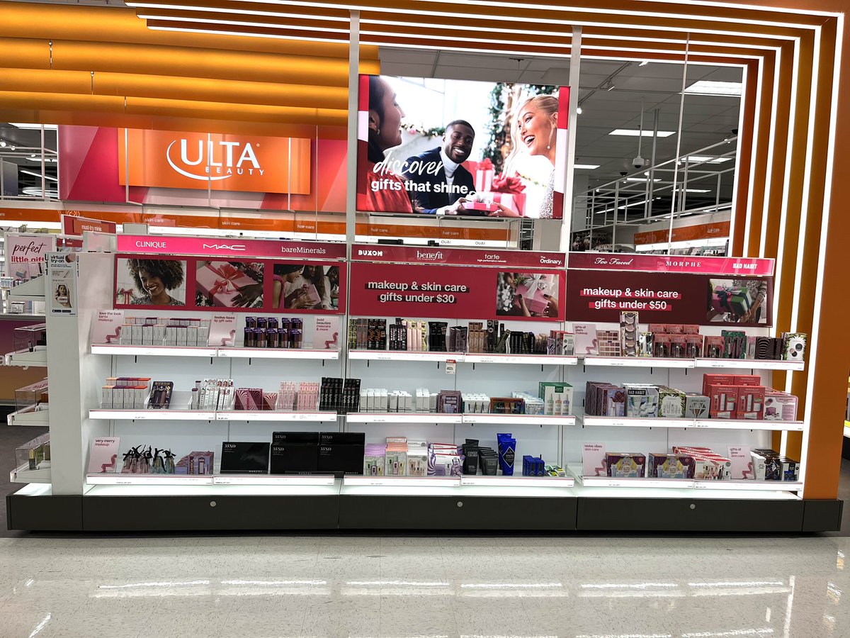 Who’s ready for holiday shopping?!?! 🎁✨ 😍 Come stop by Ulta Beauty at Target on Peterson for your gifting this holiday season! Huge shout out to Ulta beauty consultant Selena for doing an amazing job with the set. #T2079 <a href="/K2Virgilio/">Kevin Laughlin</a> <a href="/SSL2079/">Claudiam</a> <a href="/tonypena/">Tony Pena</a>